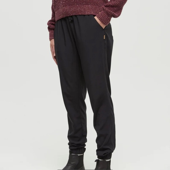 Tentree inMotion Pacific Jogger - Picture 1 of 10